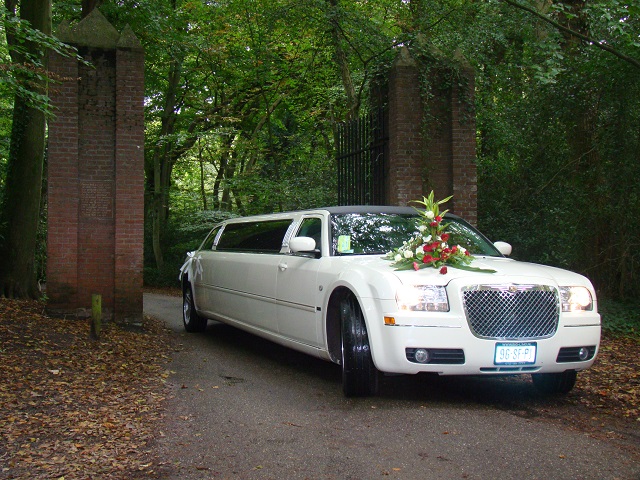 limousine trouwen