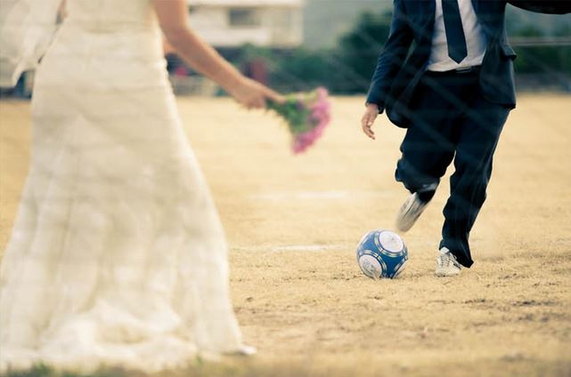 trouwen met voetbal trouwen met voetbal