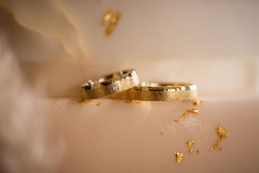 7 belangrijke tips voor het uitzoeken van je trouwringen Rachelle Dens Fotografie Rings of Love