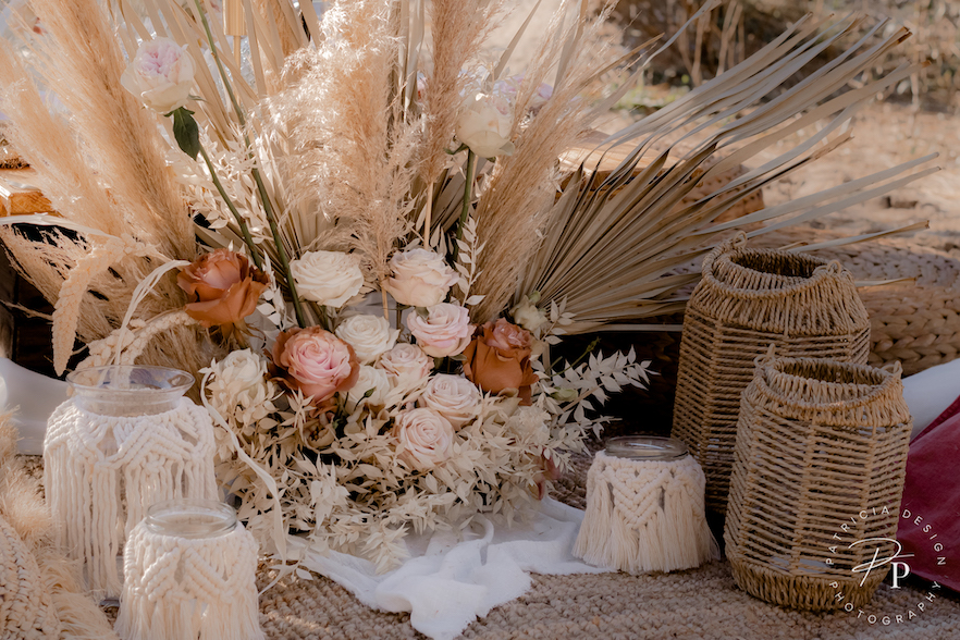 bohemian-trouwjurk-voor-je-boho-bruiloft-bruiloftdecoratie-photography-by-patricia