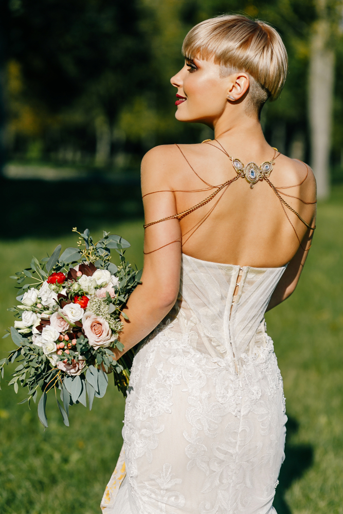 Bruidskapsel-met-kort-haar-6x-tips-voor-een-prachtige-look5