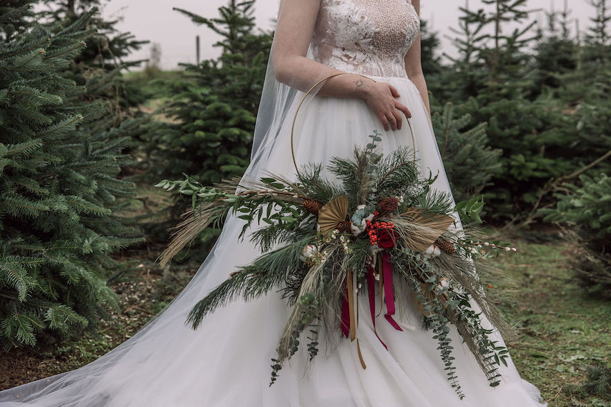trouwen-met-kerst-inspiratie-voor-kerst-bruiloft-styledshoot-modi-fotografie14